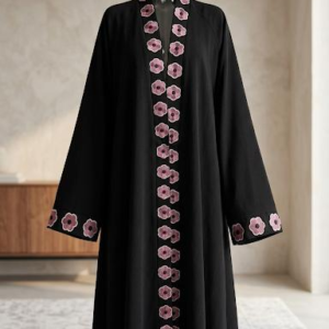 عبايات سوداء شيك